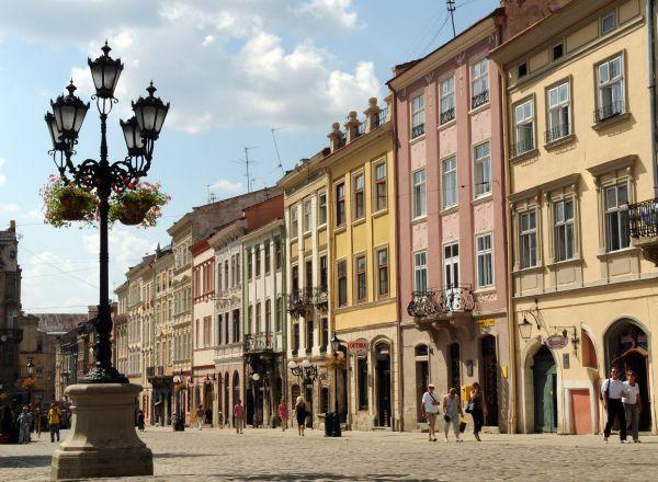 Romantic Apartment On Rynok Square With Air-Conditioning Lviv Exterior photo